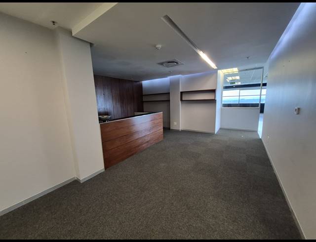492M² OFFICE TO LET IN SANDTON CENTRAL